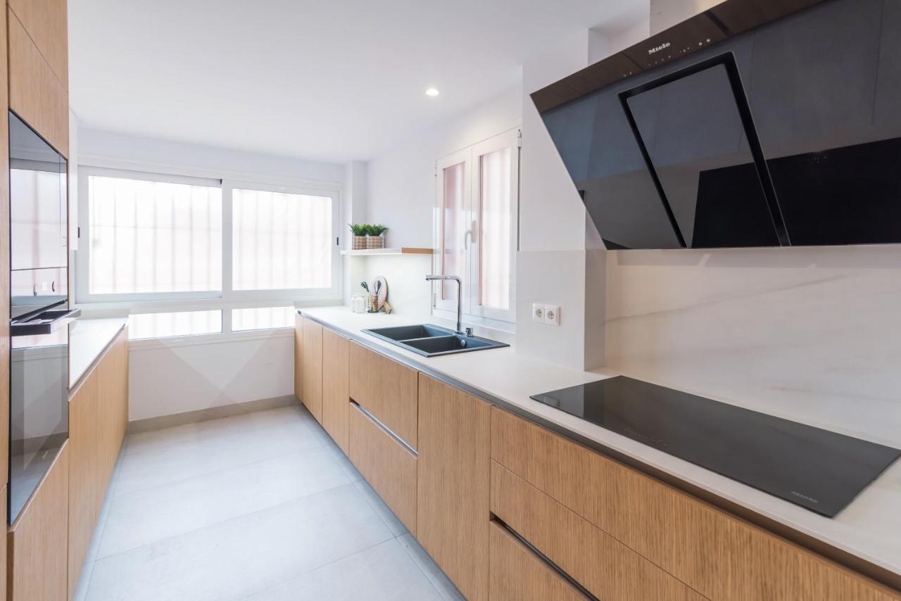 Premium Apartment & Free Parking By Ele Apartments Malaga Luaran gambar